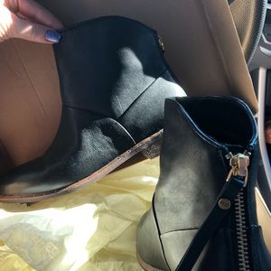 Brand New in the Box Leather Uggs